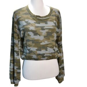 BB Dakota Steve Madden Camo Waffle‎ Knit Cropped Long Sleeve Top Women's Size M